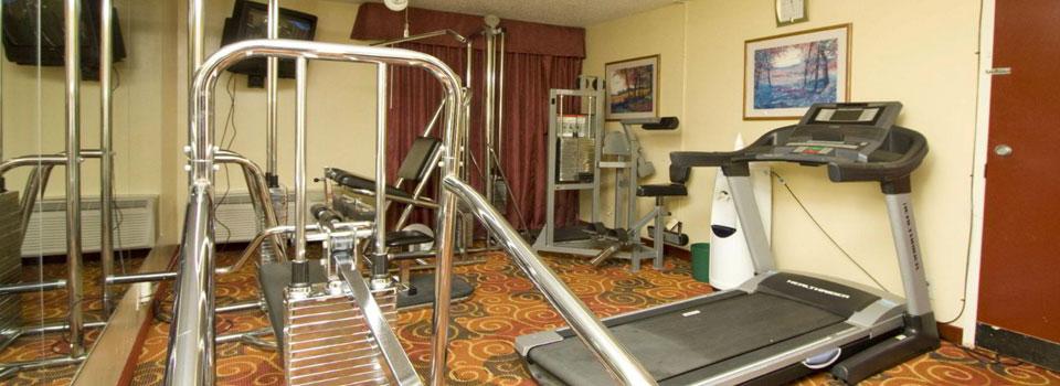 Quality Inn & Suites Kansas City I-435N Near Sports Complex エクステリア 写真