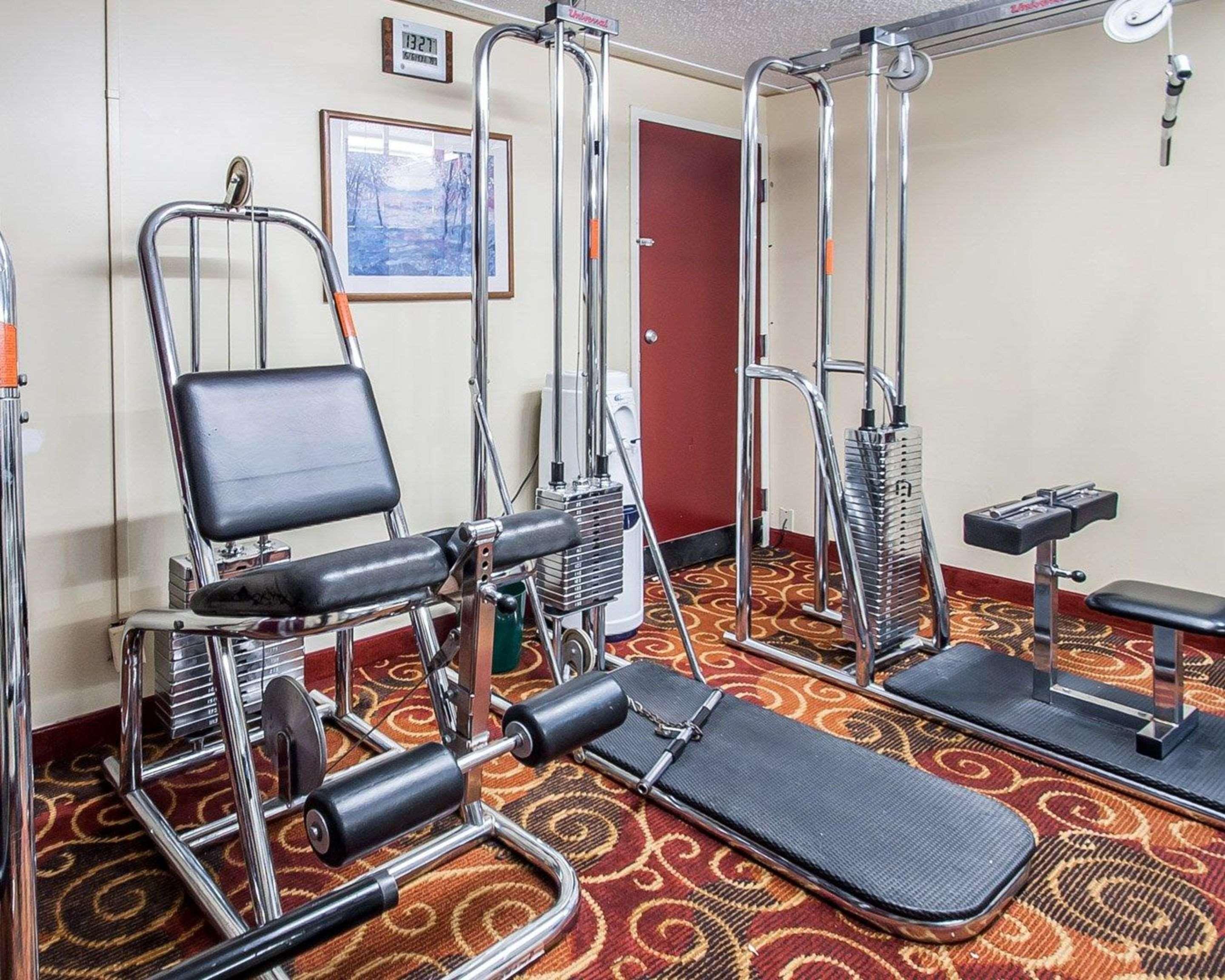 Quality Inn & Suites Kansas City I-435N Near Sports Complex エクステリア 写真